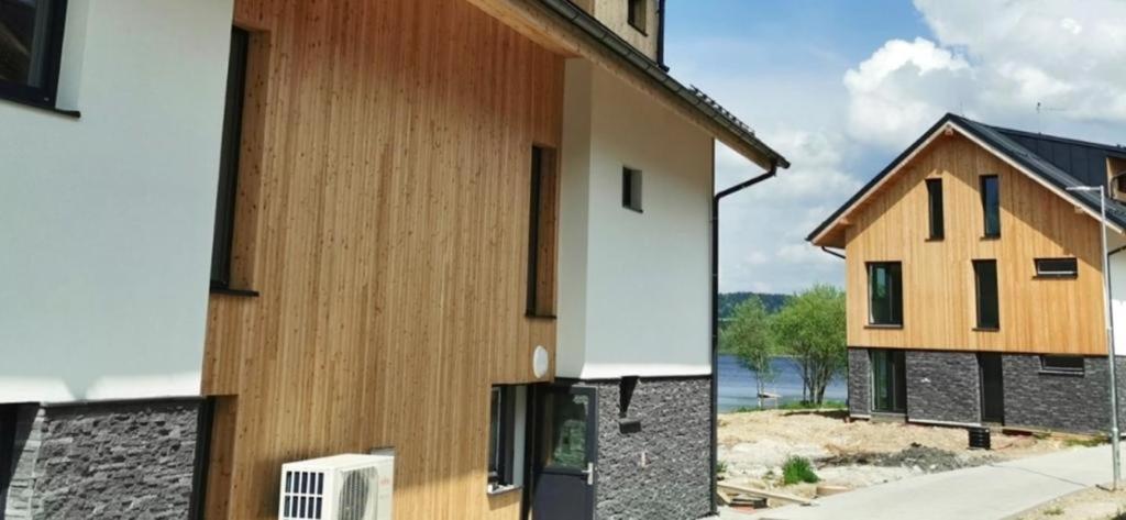 Apartman Lipenka แชร์นาฟ โปชูมาวี ภายนอก รูปภาพ